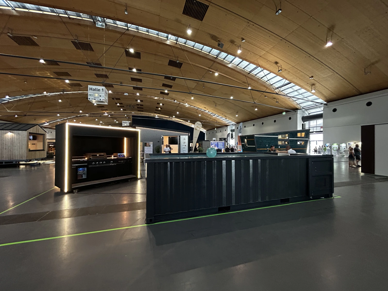 Pool and outdoor kitchen at the stand