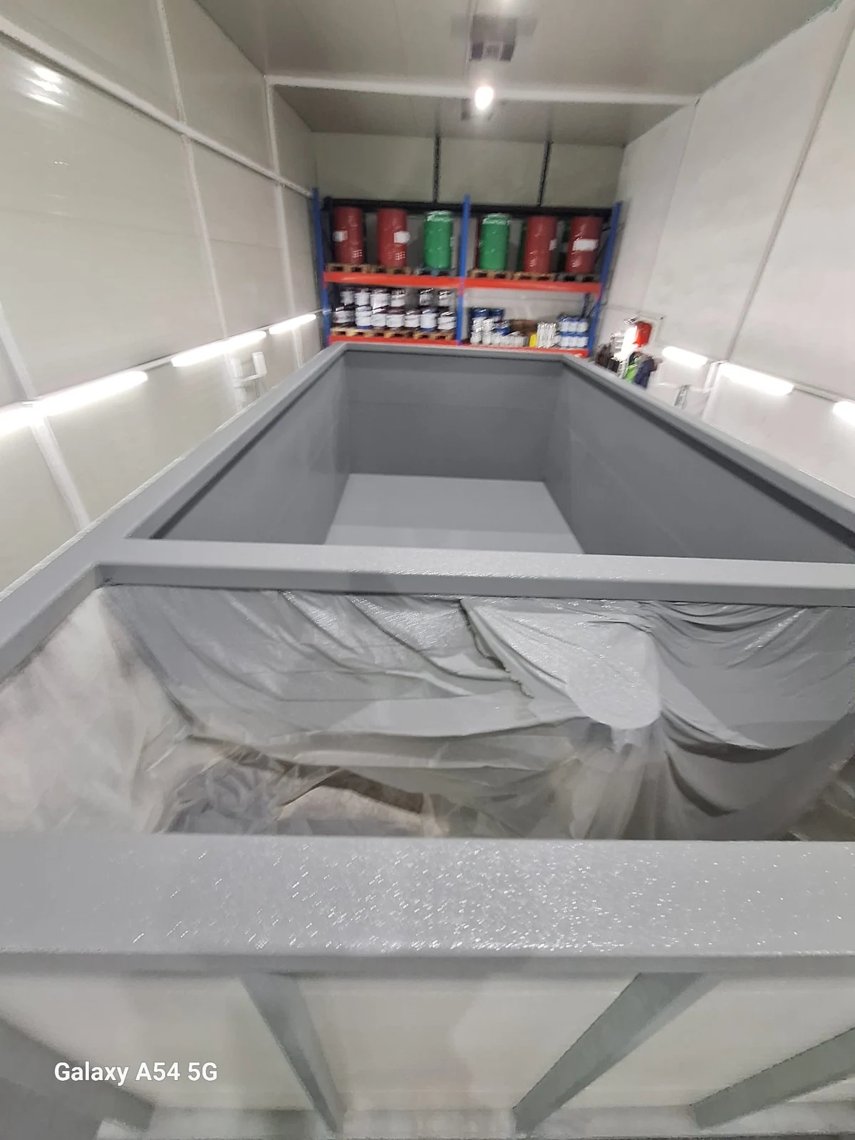 Pool and container module production at No1Pool · 06