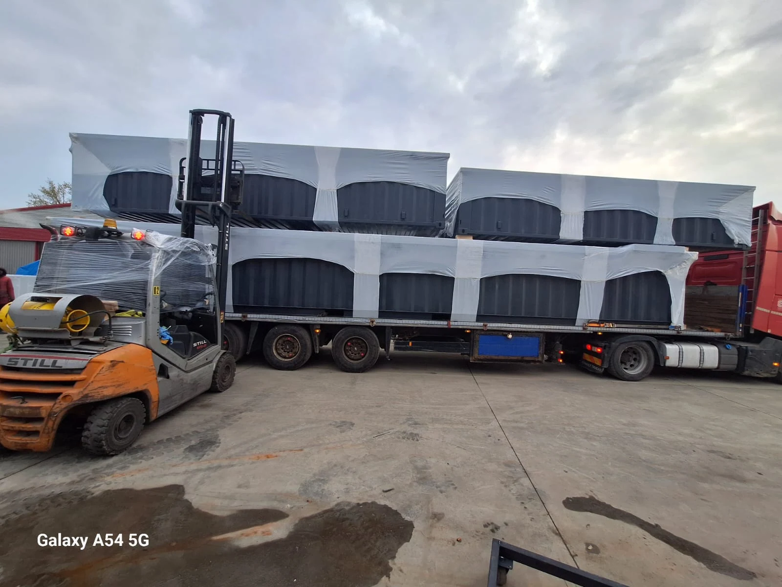 Pool and container module production at No1Pool · 15