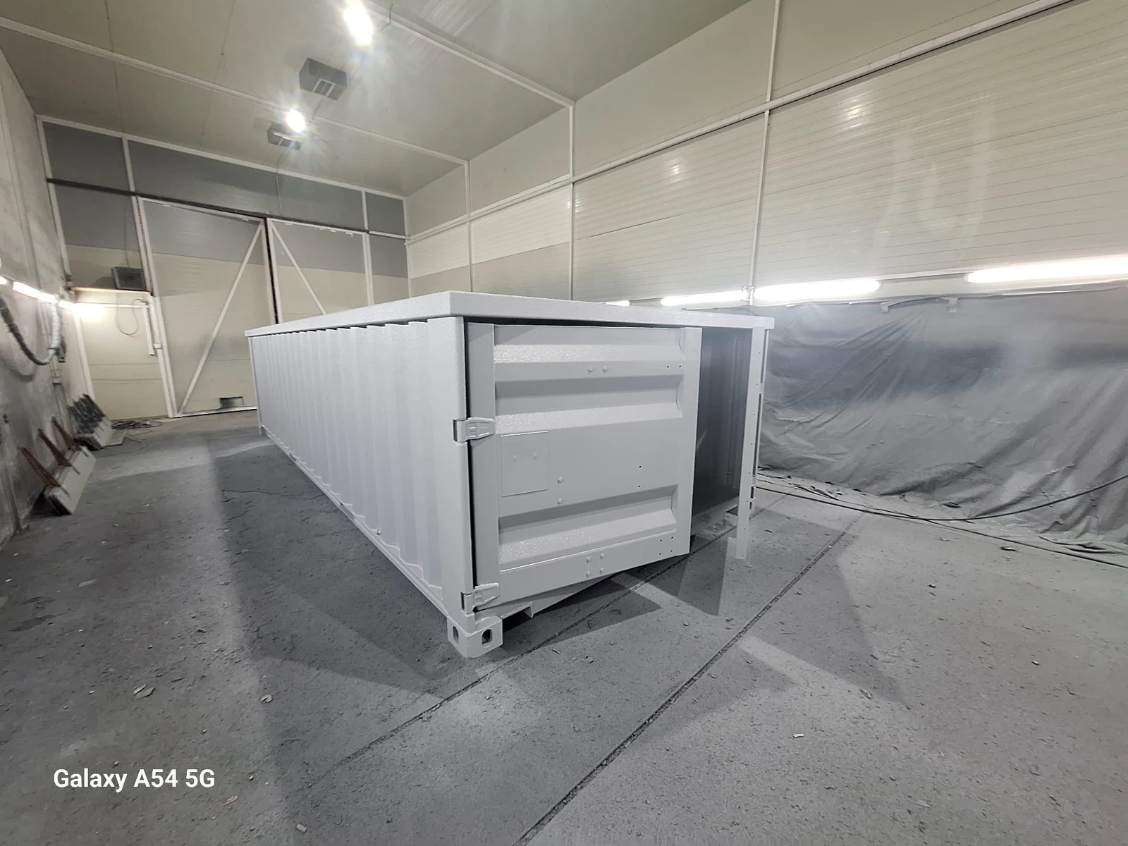 Pool and container module production at No1Pool · 21