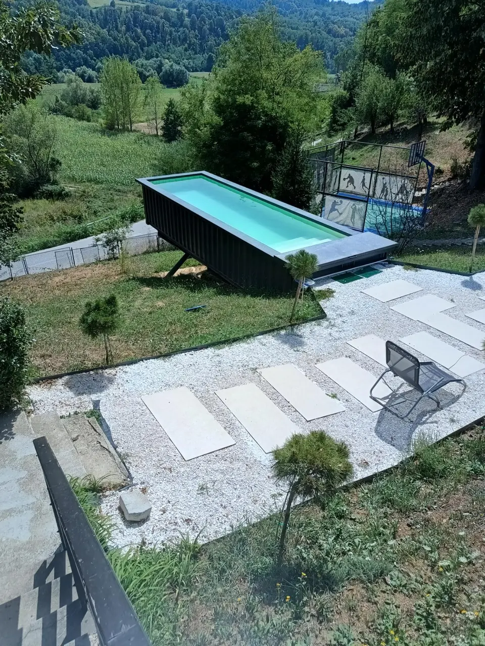 Poolmodul mit Terrasse und weitem Landschaftsblick – No1Pool